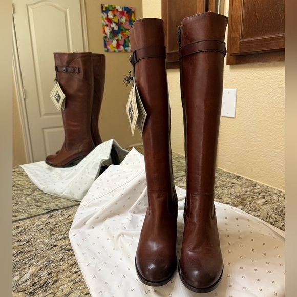 Frye Malorie Button Boots - New size 7.5 - Picture 3 of 7